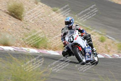 media/Jun-04-2022-WERA (Sat) [[b852bbbd55]]/Race 9 LW Twins Superbike V6 LW D Superstock/